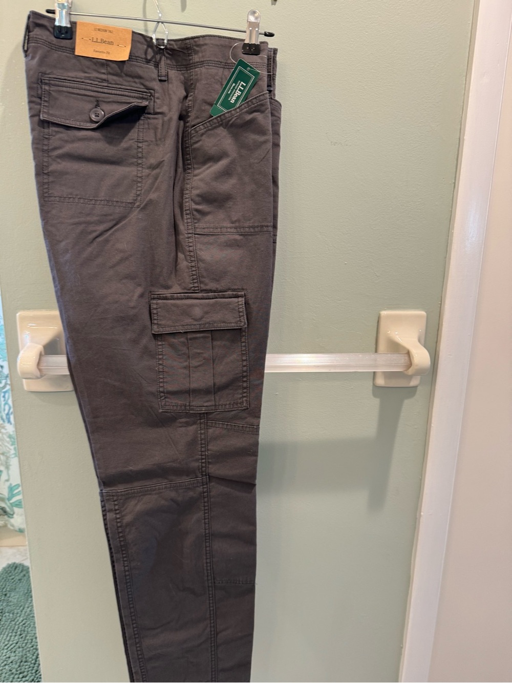 L.L. Bean Women’s Charcoal Gray Cargo Pants Mid Rise Straight leg